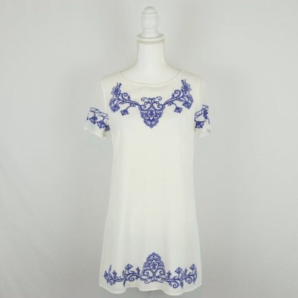 Lulus Tell A Tale Women's XS White Blue Embroidered Scoop Neck Mini Sheath Dress - Picture 2 of 10